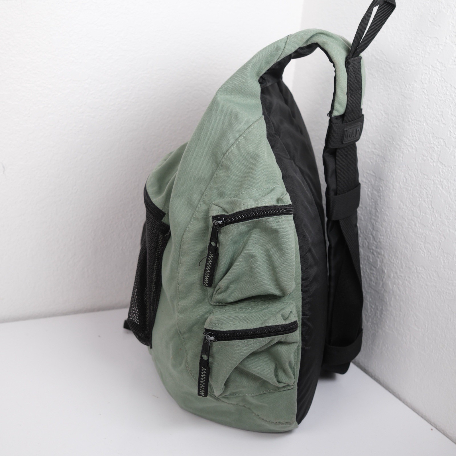 Vtg GAP 2001 Sling Bag Y2K Single Strap Crossbody Shoulder Backpack Green
