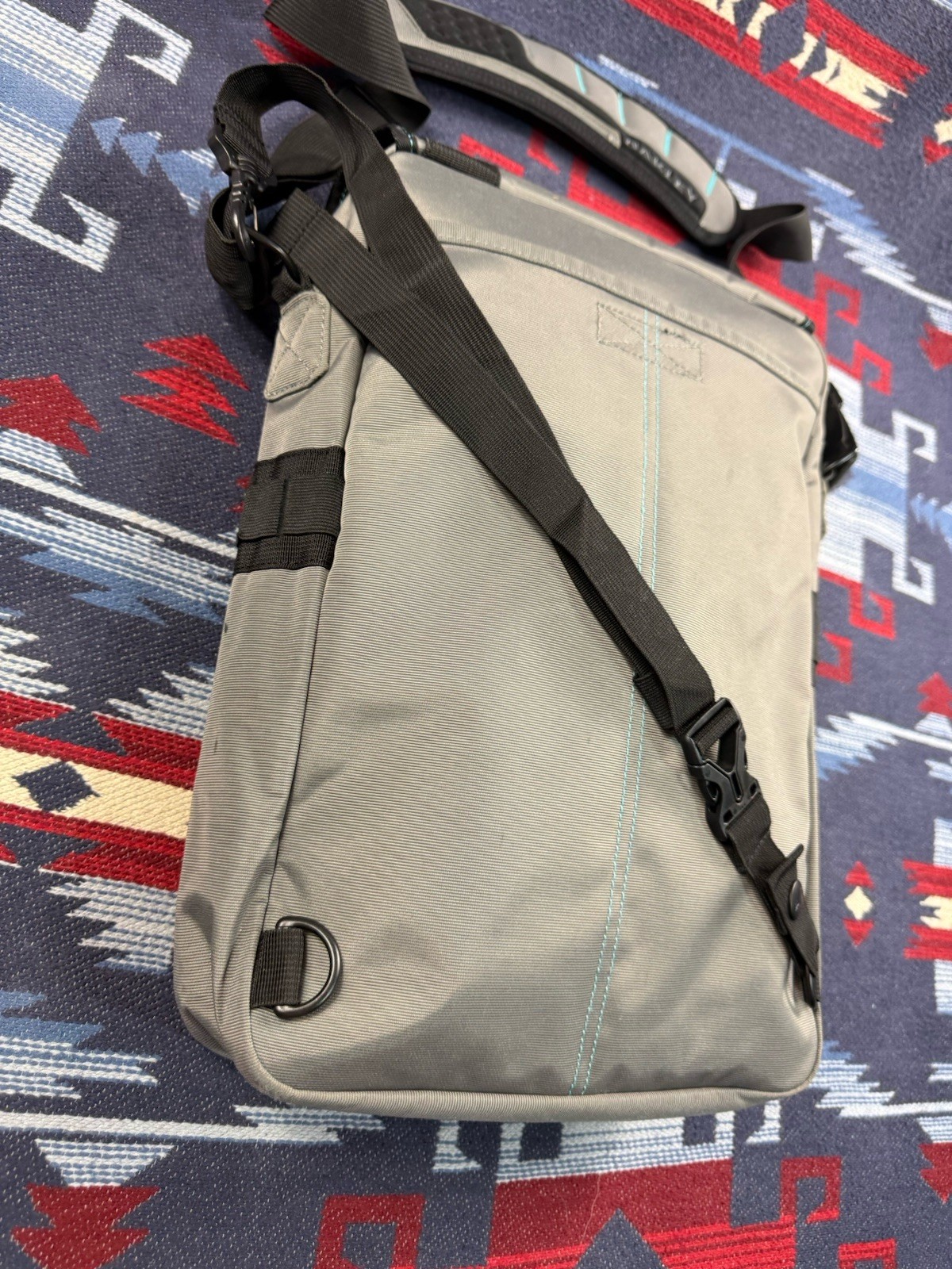 Vtg Oakley Sling Tactical Software Pilot Shoulder Messenger Bag Carry On Tablet