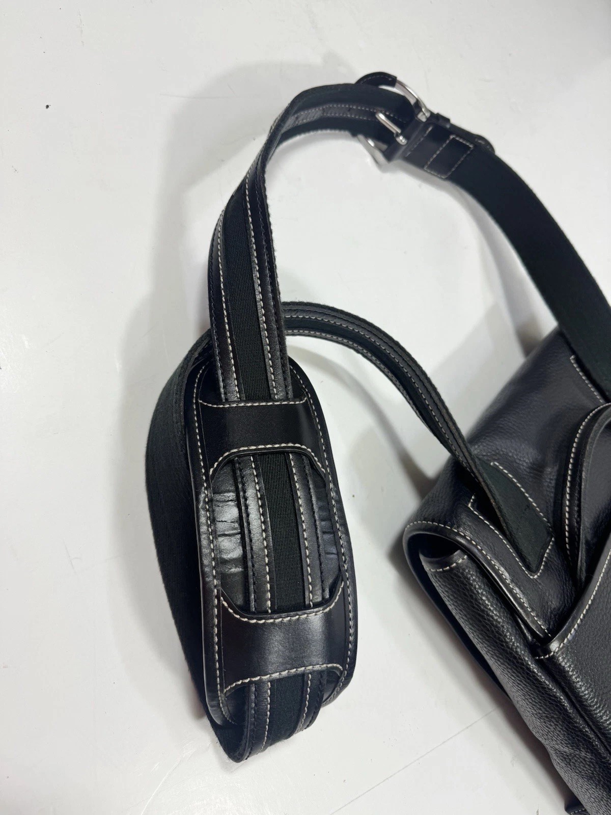 cole haan leather messenger bag Flap Over Black 15x10x3 New Without Tags (80)