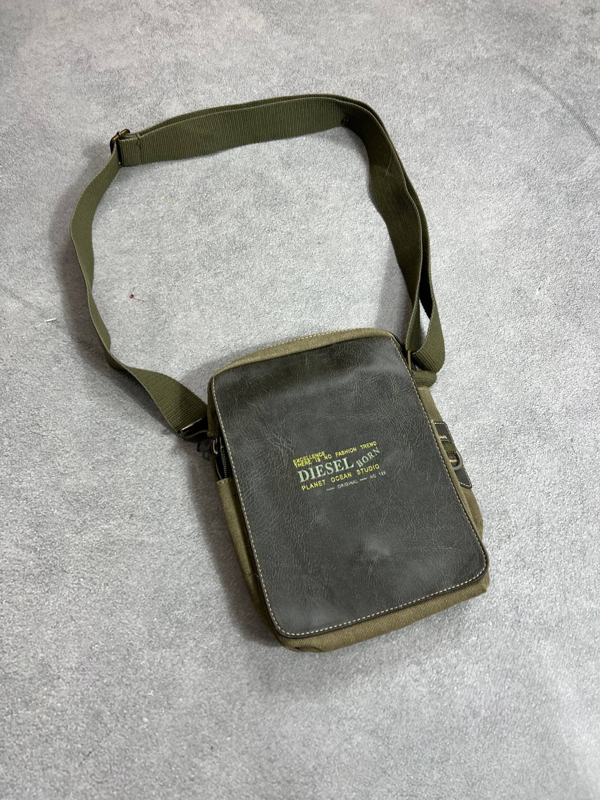 DIESEL Vintage 90s crosboddy shoulder Camo multipocket sling bag backpack