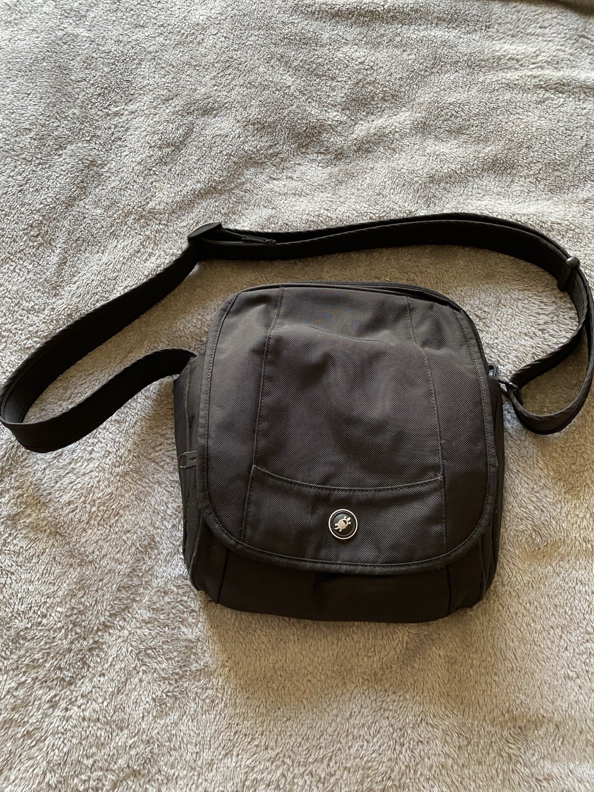 Pacsafe Metrosafe 200 anti-theft messenger bag travel Purse unisex S14