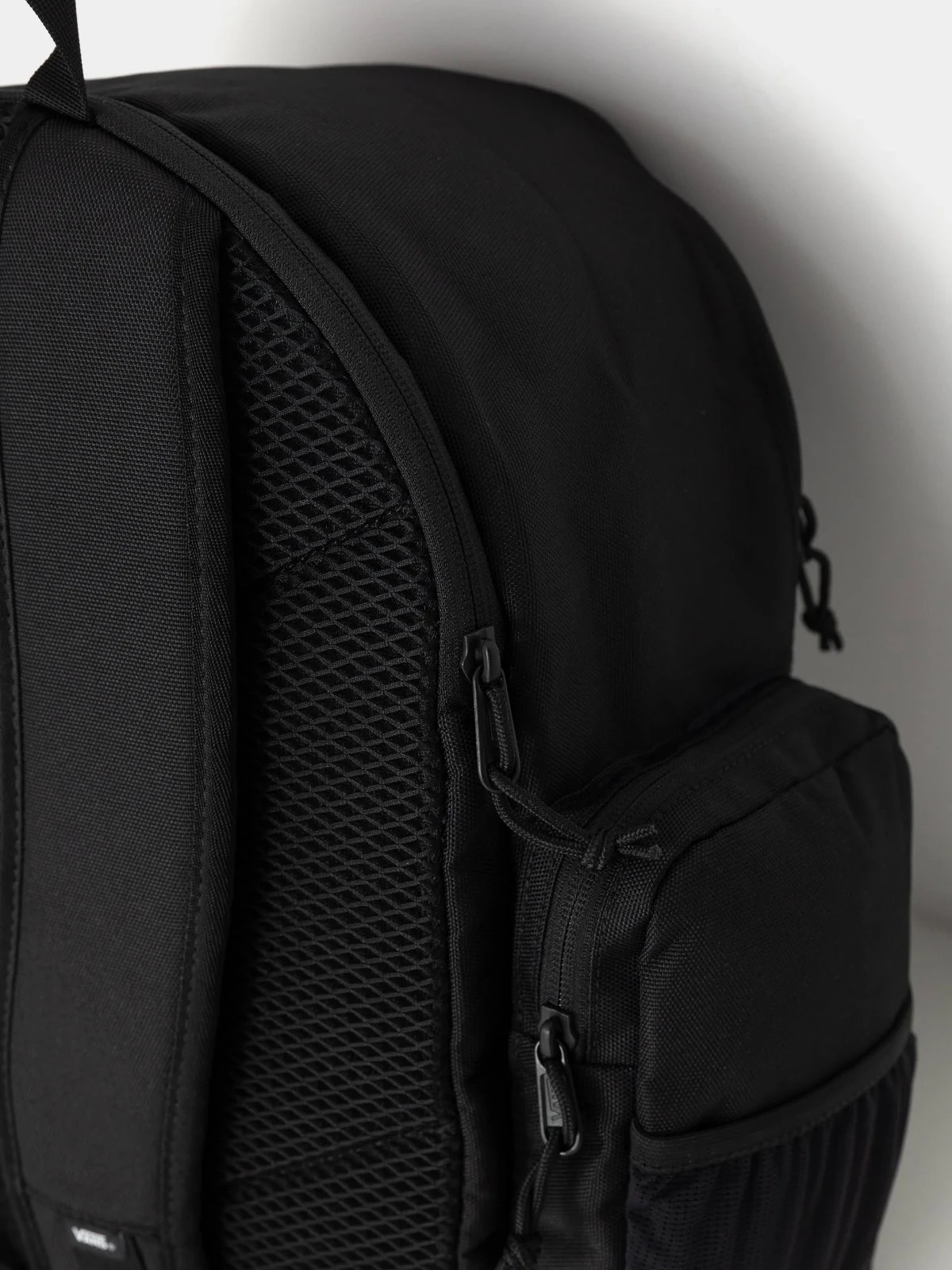 Vans Black MTE Breakout Unisex Laptop Backpack (VN000M7JBLK) 25L – NWT