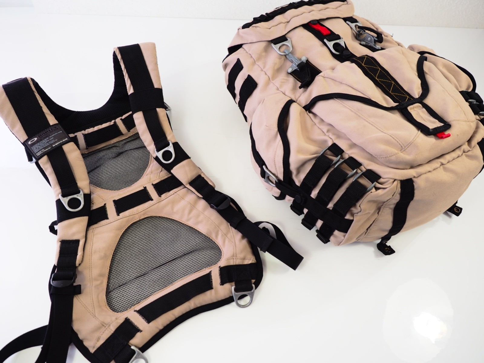 Oakley AP Pack 1.0 Tactical Field Gear Backpack Rucksack Bag Beige Sand