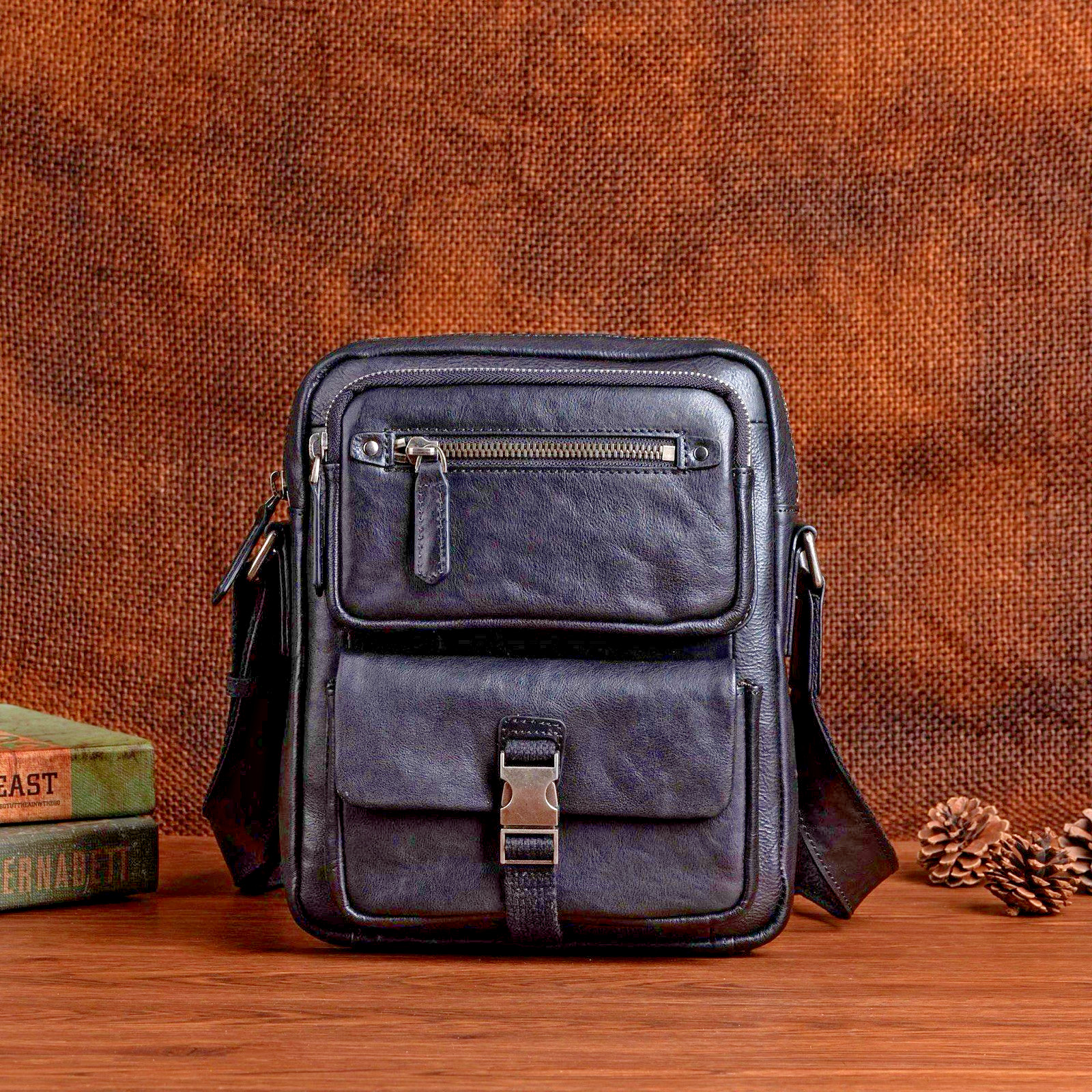 Genuine Leather Messenger Bag for Men Multi-Pocket Crossbody Shoulder Bag Black
