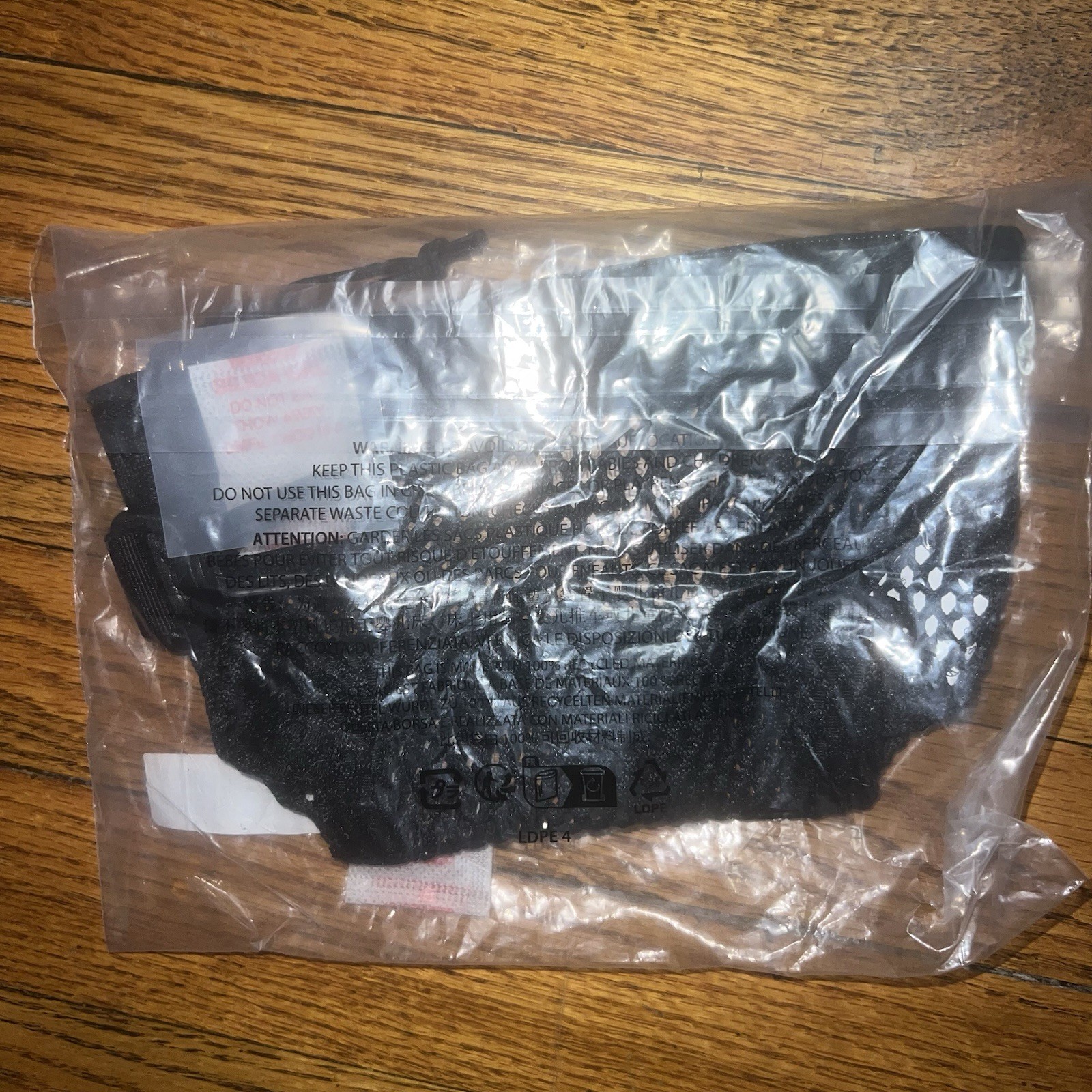 Supreme Mesh Mini Pouch SS25 Black