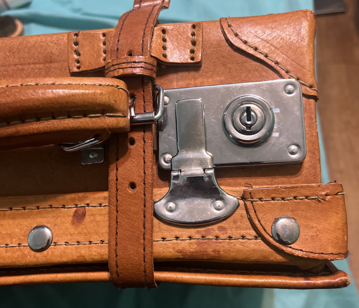 Vtg American Crew 15” Leather Bound Men’s Shaving Case EUC Read