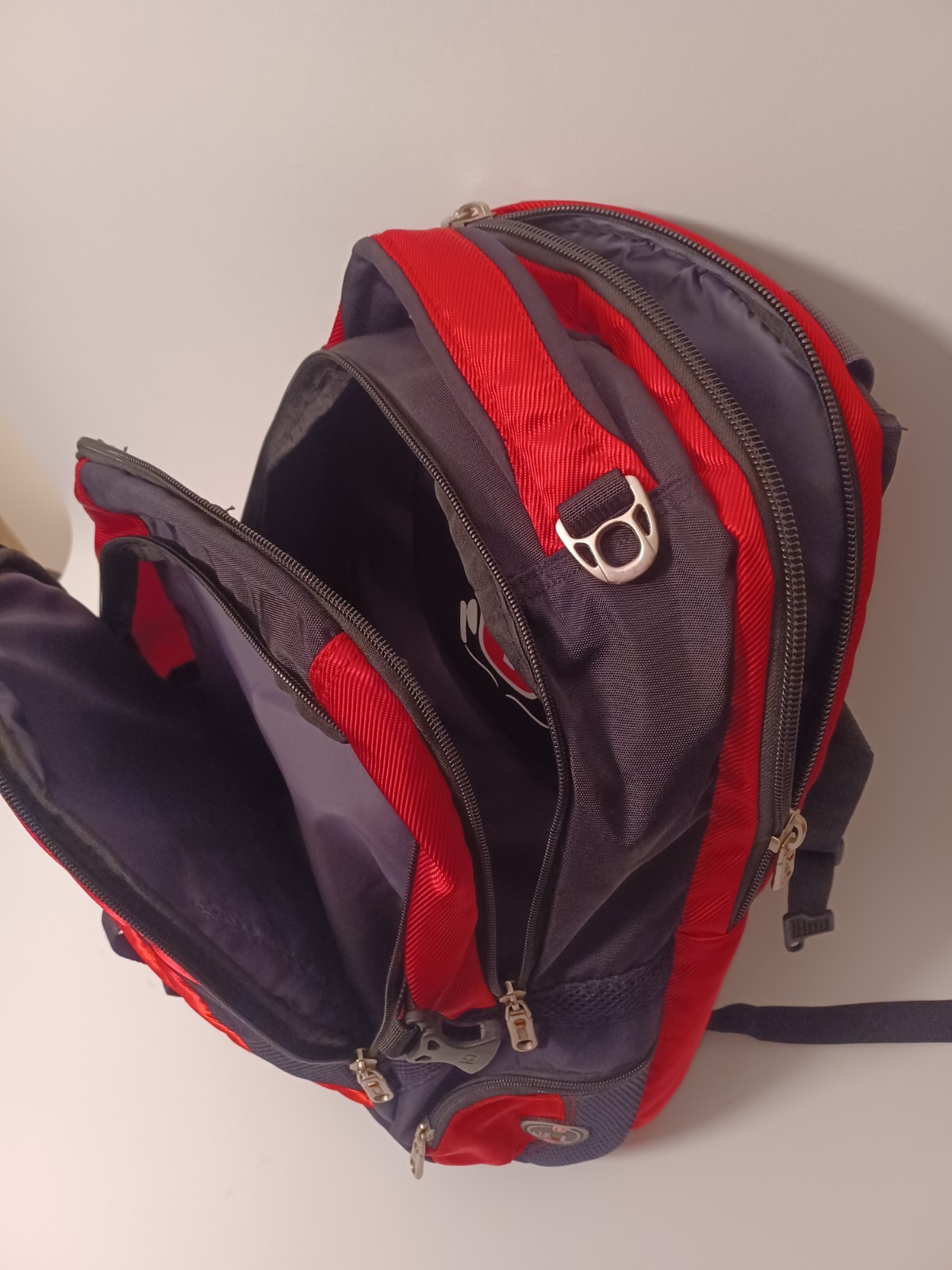 Swiss Gear Deluxe Airflow Laptop Backpack Red