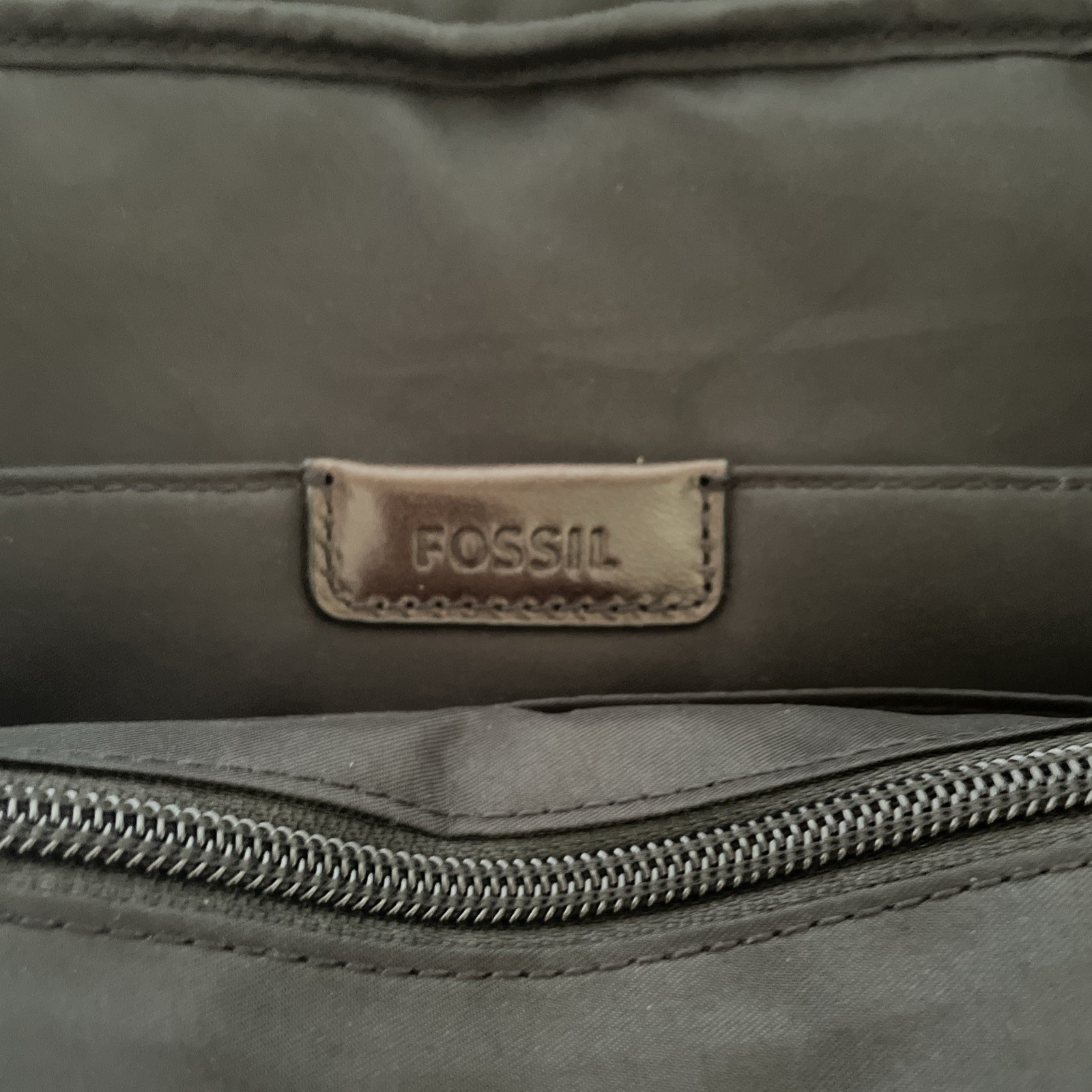 Fossil Buckner Brown Leather Messenger Bag Laptop Briefcase 16” Crossbody Unused