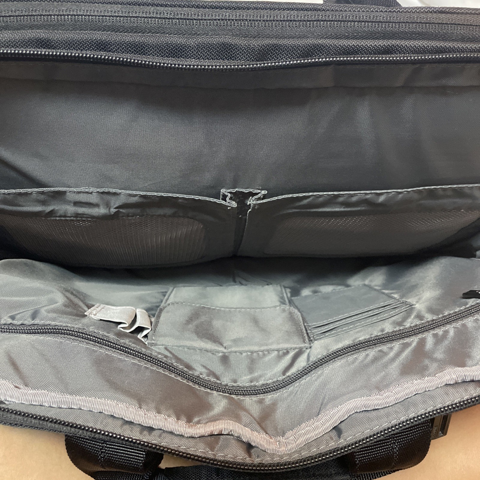 Sumdex Core Classic Laptop Briefcase with Padded Compartment And Backpack Straps