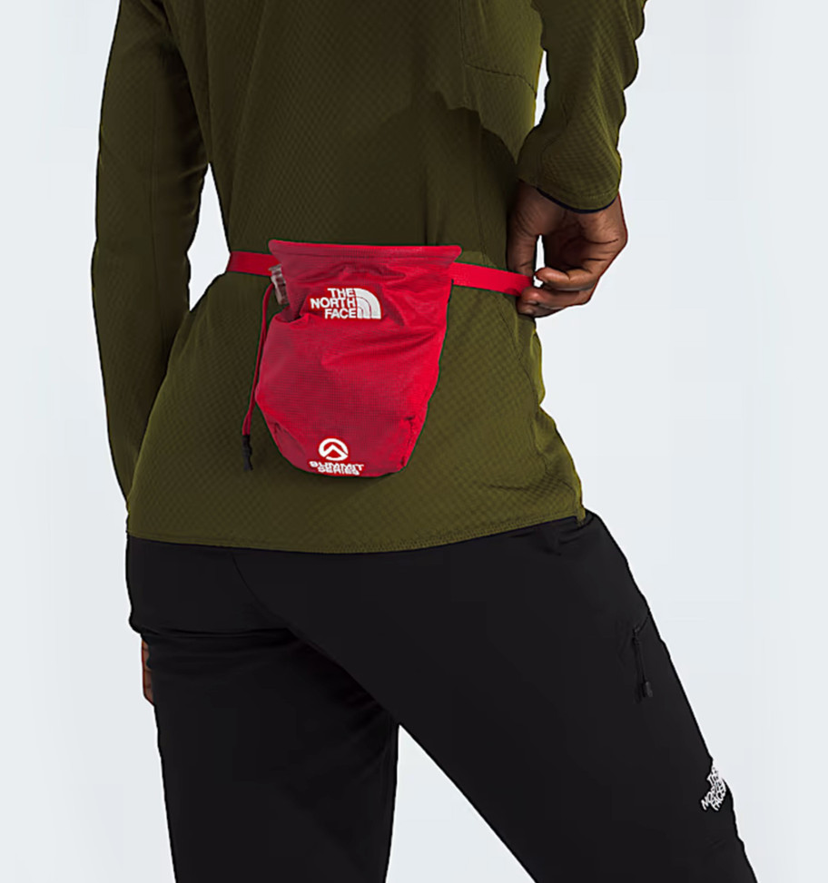 The North Face Summer Series Ultralight Chalk Bag Sports Climbing Red NN2PR96A
