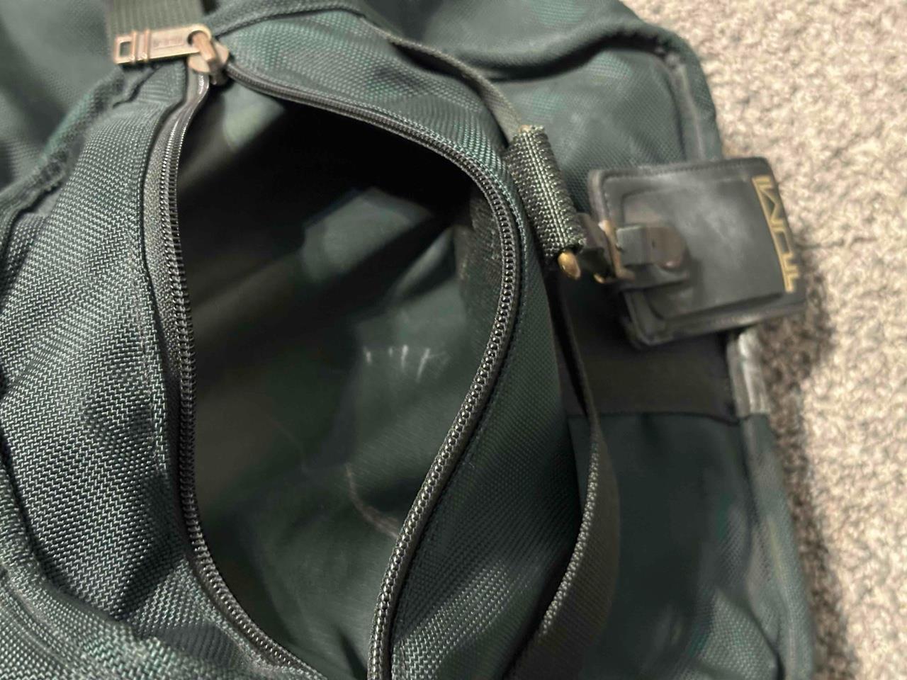 Tumi Alpha Ballistic Nylon Carry On Duffel Weekend Gym Bag Green Large Free Ship