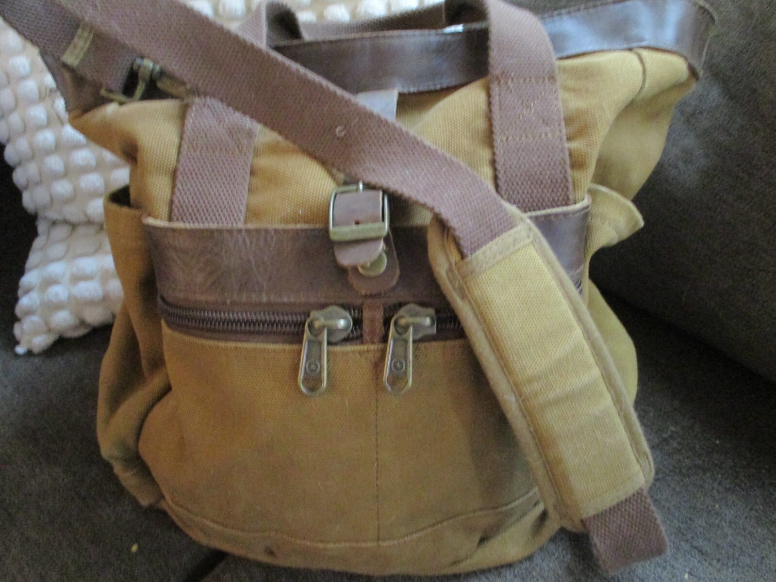 Duluth Trading Co Brown Leather & Firehose Canvas Large Tote – strap & handles
