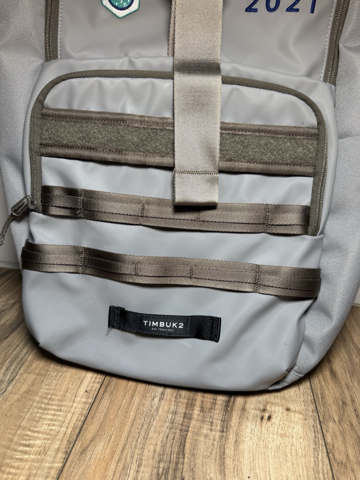 Timbuk2 Spire 2.0 23L Backpack Bike Commuter Bag with Laptop Sleeve Gray