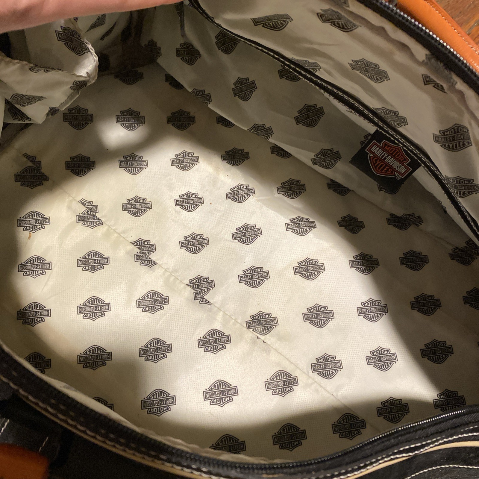 Used Harley Davidson Leather Duffle Bag Travel Black Motorcycle Carryon 22x10x12