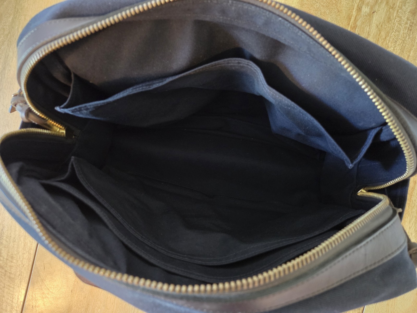 Filson Rugged Twill Padded Computer Bag | Navy | USA Made | MSRP $625 | Rare
