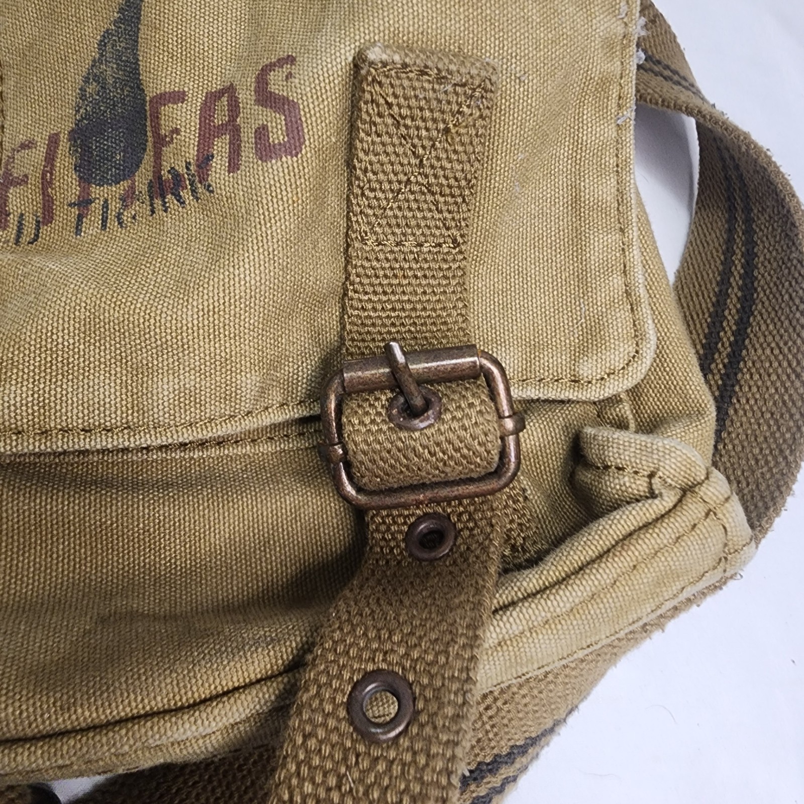Vtg American Eagle Outfitters AEO Khaki Canvas Crossbody Messenger w/Bag 77 Logo