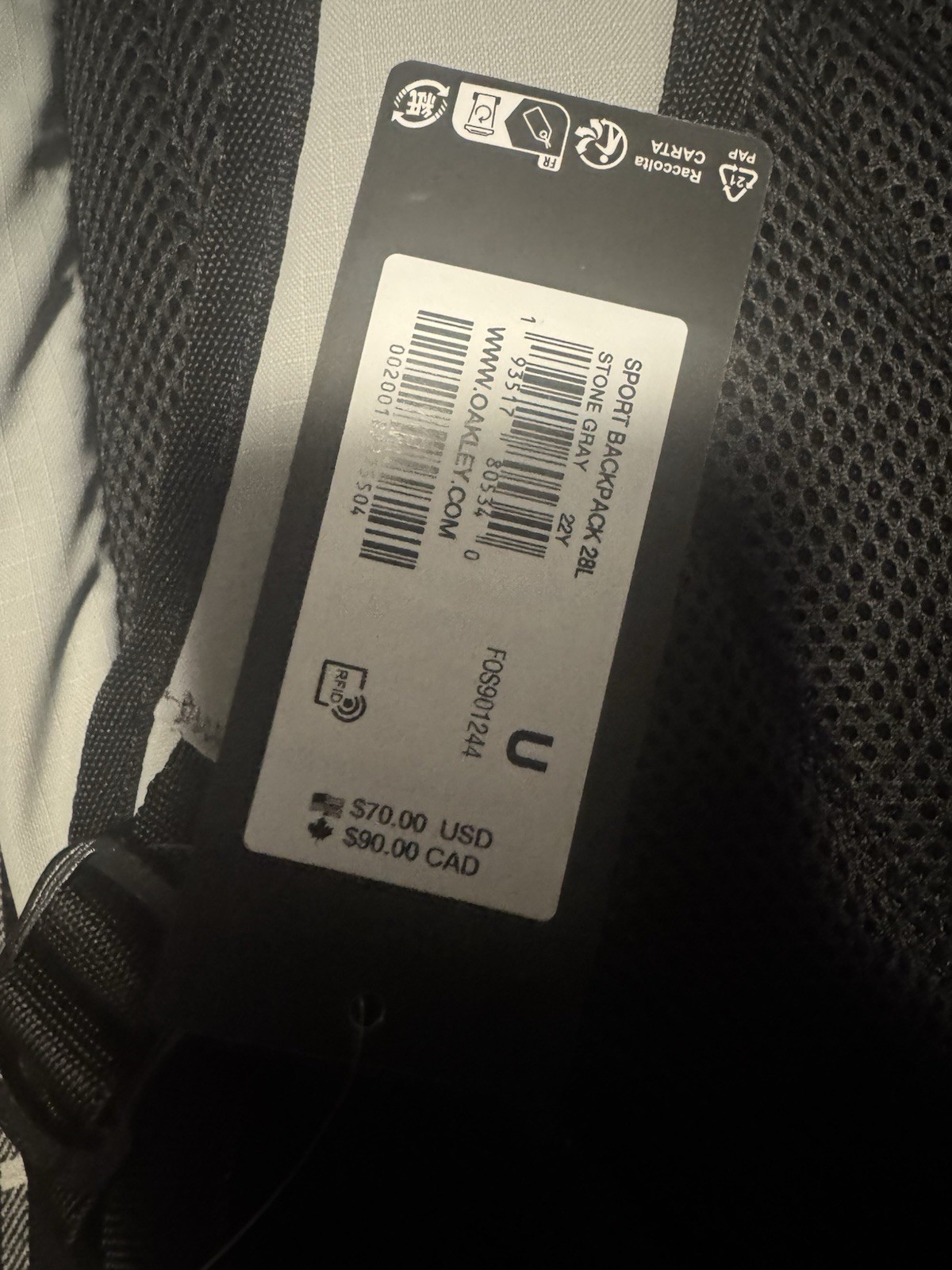 Oakley Sport Backpack Stone Gray 28L- 16″L x 15″W x 8″H Travel Luggage