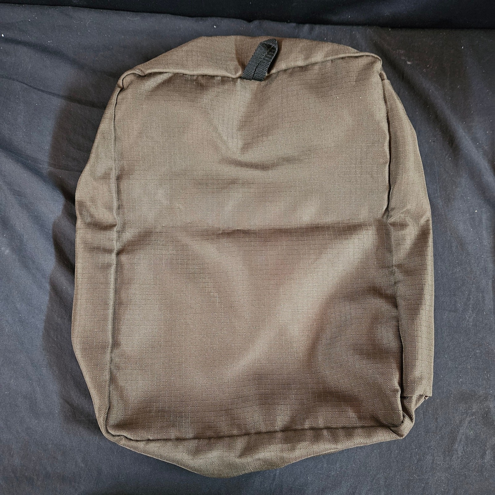 Columbia Nylon Packing Box Zip Up Bag Outdoors Camping Hiking Travel