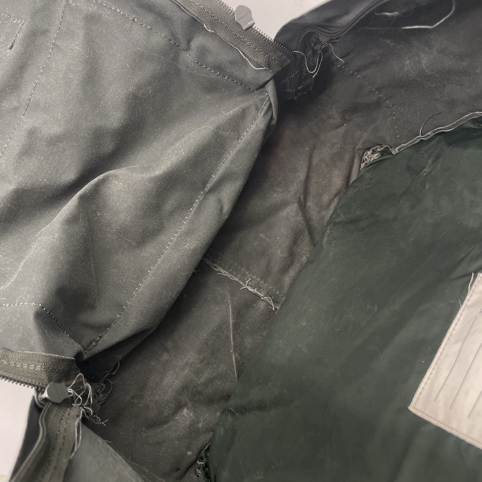 Fjallraven 23510 Kanken Backpack in Army Green With Foam Seat Pad – Outdoors