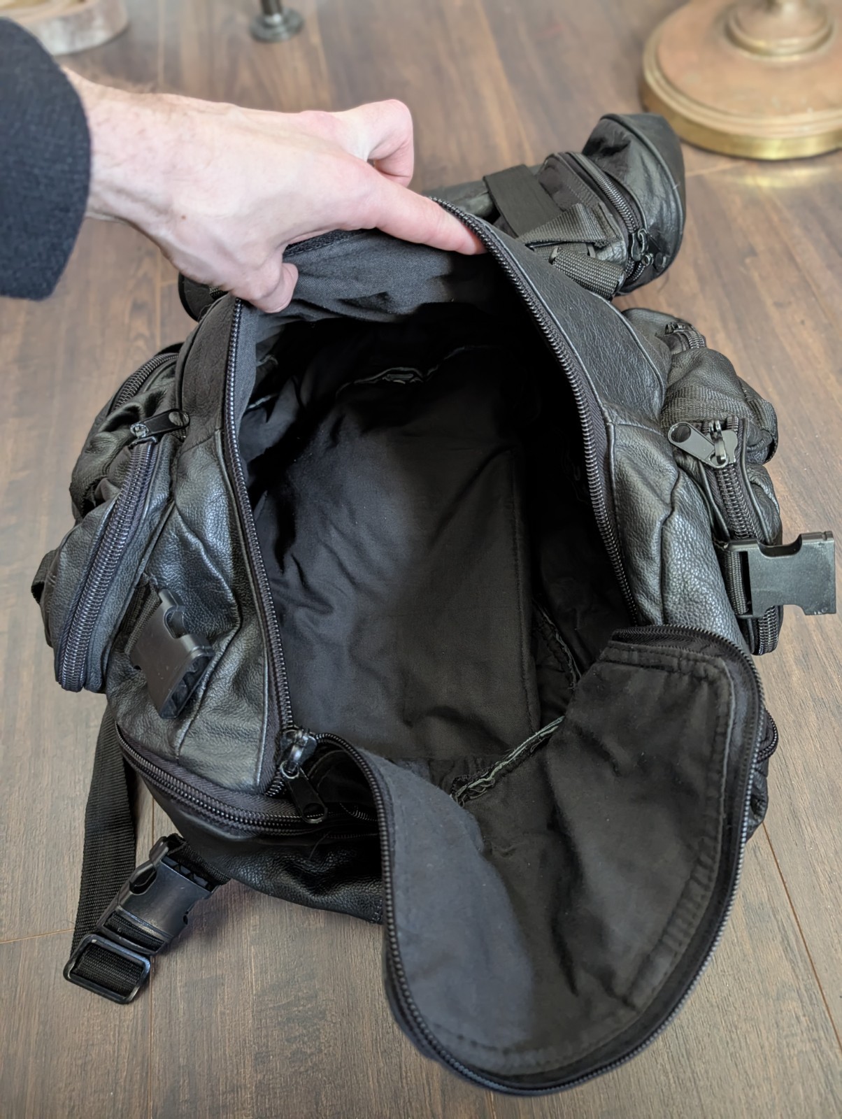 VINTAGE 2-piece Leather Biker Backpack Straps Lace-up Large