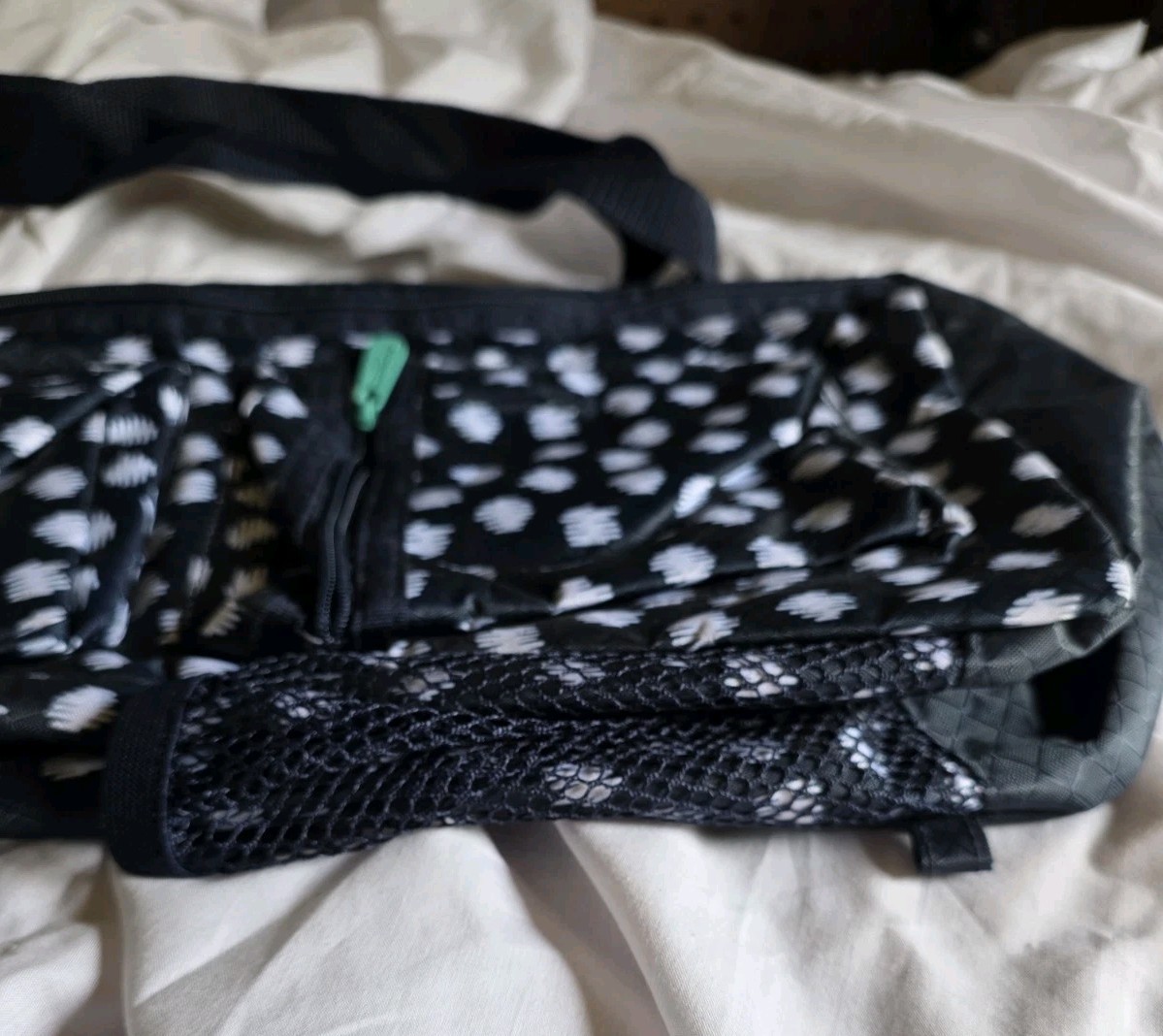 Thirty-one Black & White Polka Dot Sling Crossbody Bag Adjustable Strap, Pockets