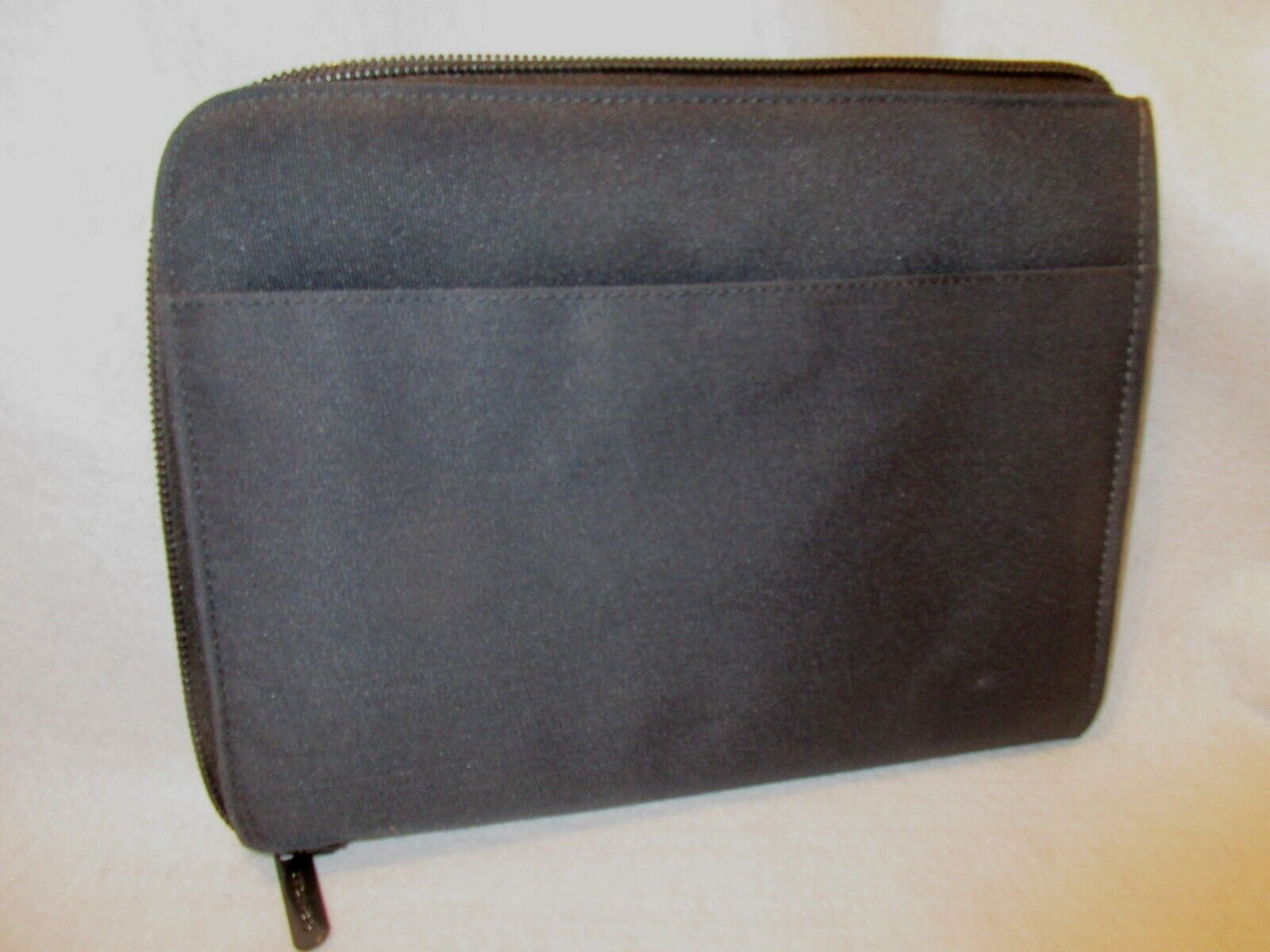 Crumpler The Assistant Compendium Canvas Travel Passport Tablet Zip Organizer
