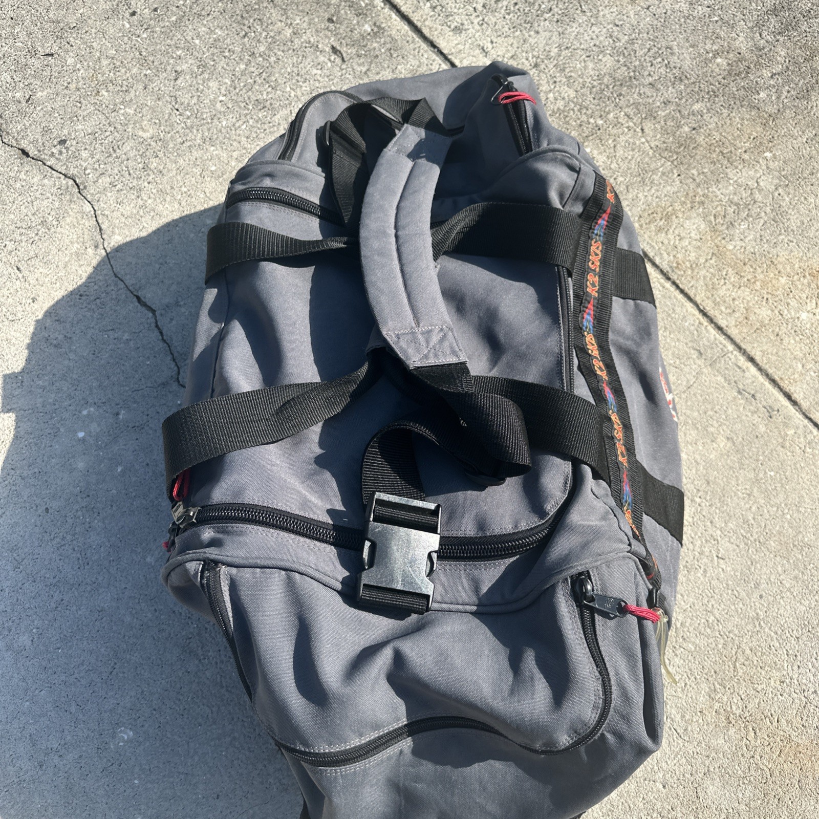 Vintage K2 Large Duffle Travel Bag Gray Ski Snowboard Snow Strap Handle *FLAWS*