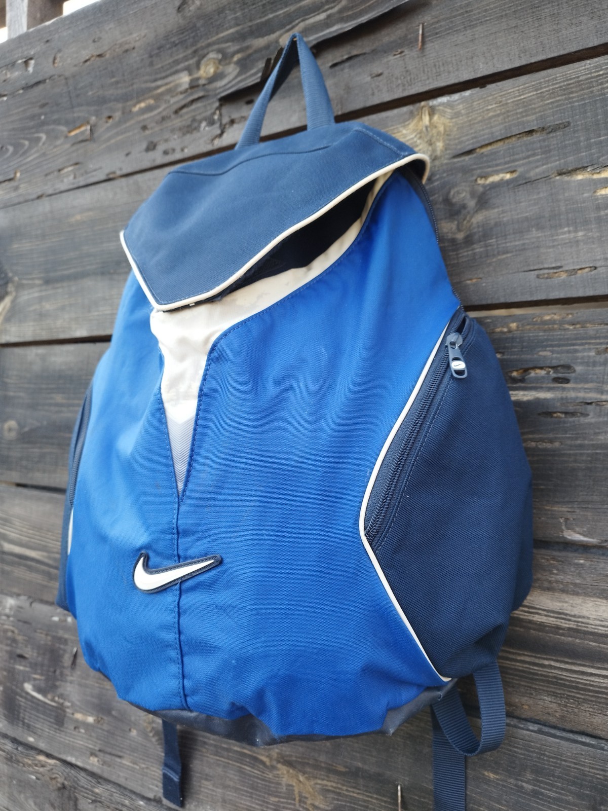 Vintage Nike Y2K Blue Technical Backpack – Center Swoosh – Retro Streetwear Bag