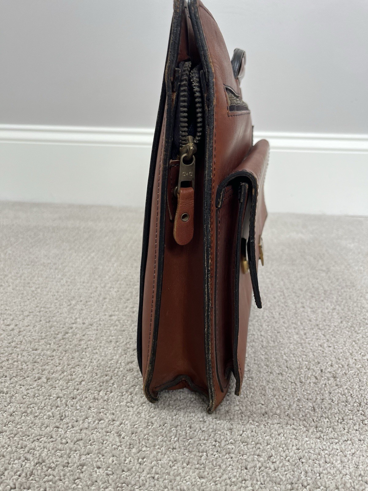 Schlesinger Brothers Briefcase Saddle Leather Vintage USA Slide Handle