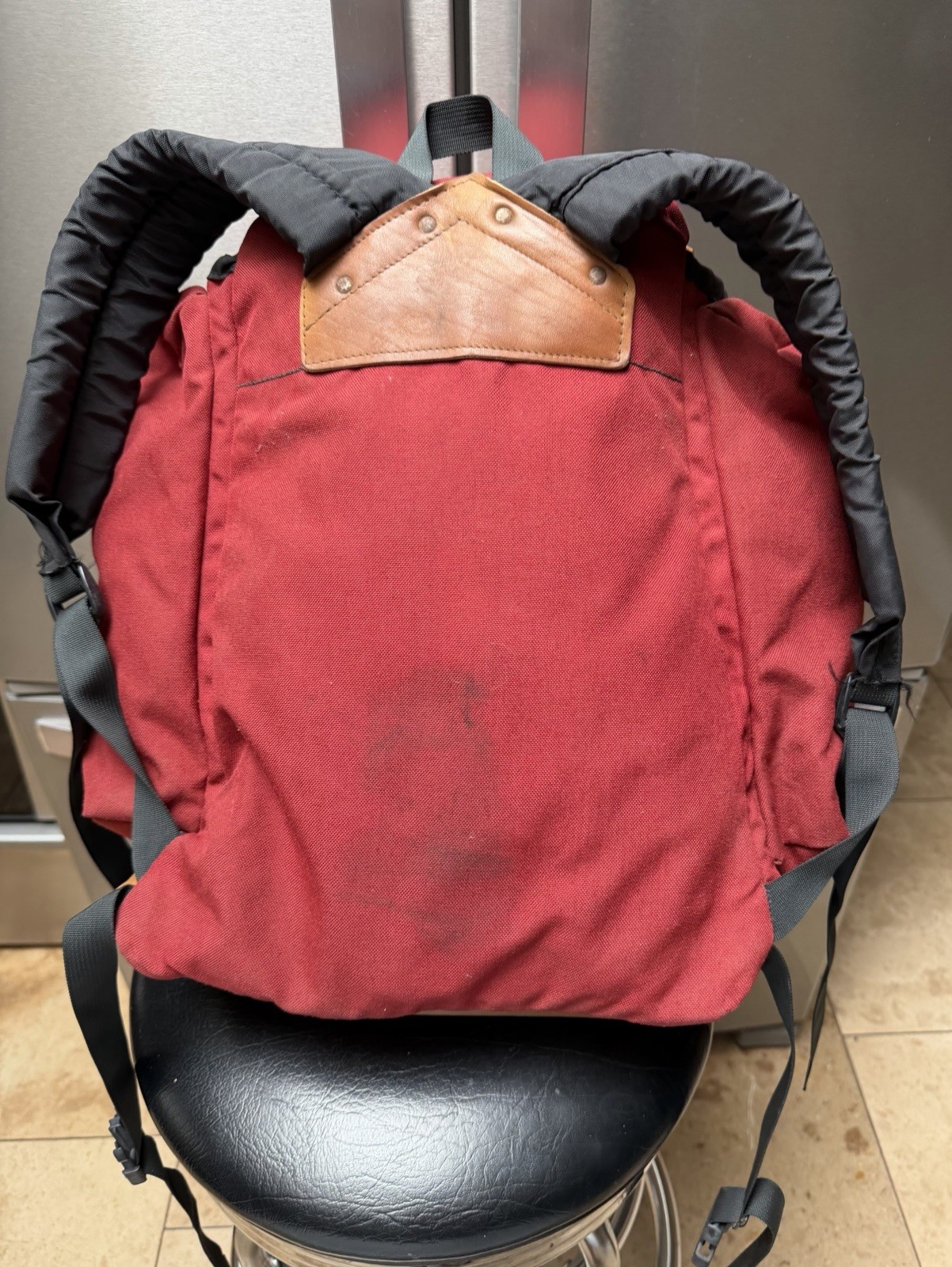 Vintage Red JanSport Backpack Mens Large Leather Bottom Hiking Outdoor USA 90s