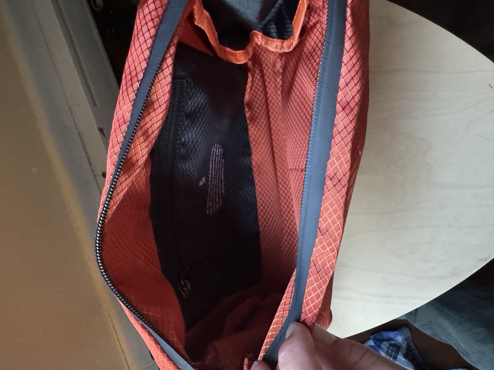 Bellroy Lite Sling Crossbody Bag Unisex, Clay, 7L