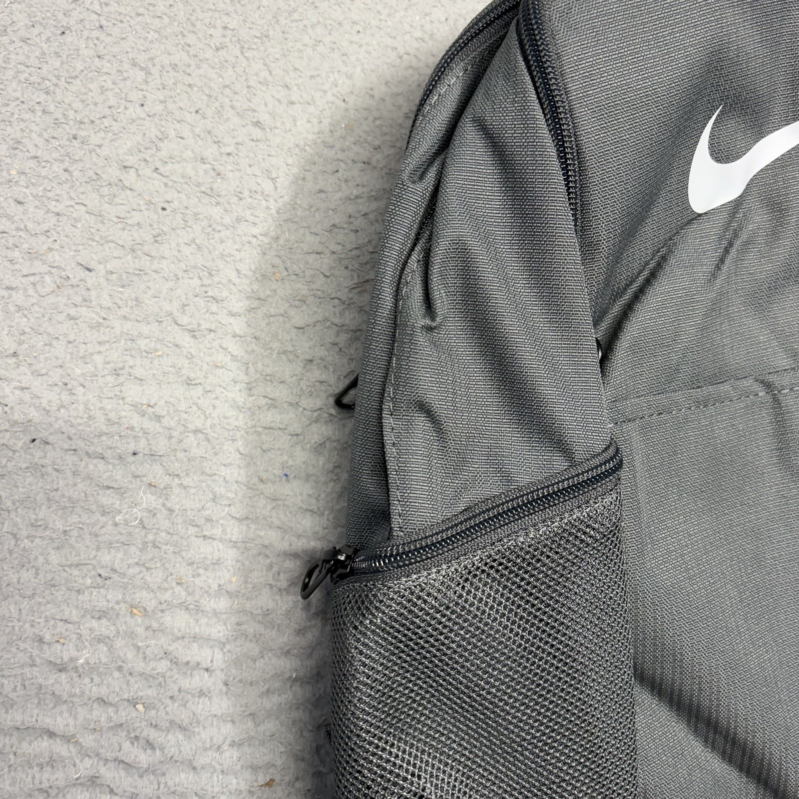 Nike Brasilia 9.5 Medium Backpack 24L Grey Black White Bag School Gym DH7709