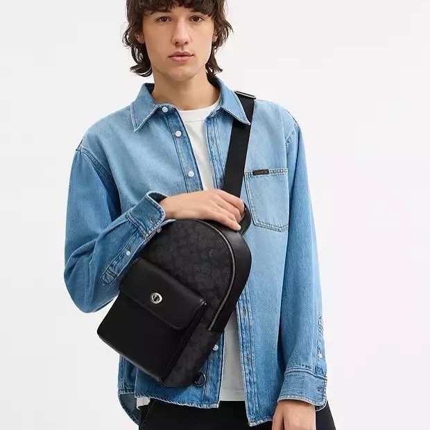 NWT Coach Turnlock Sling Pack In Signature Canvas CAJ92 Gunmetal/Charcoal/Black