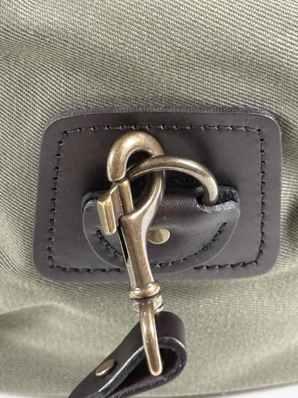 FILSON SMALL RUGGED TWILL DUFFLE BAG OTTER GEEEN NWT SOLD OUT