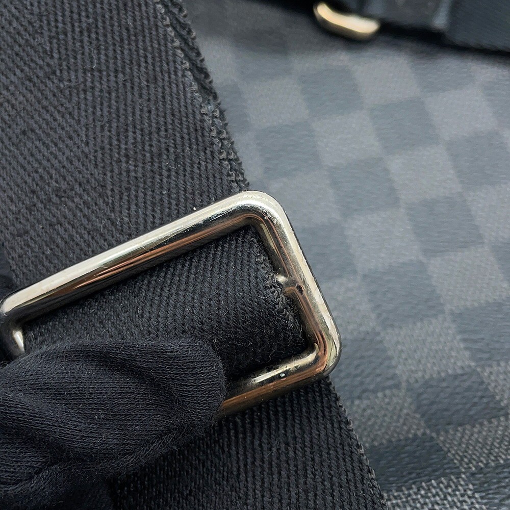 LOUIS VUITTON Dayton Size MM Damier Graphite Noir N41409