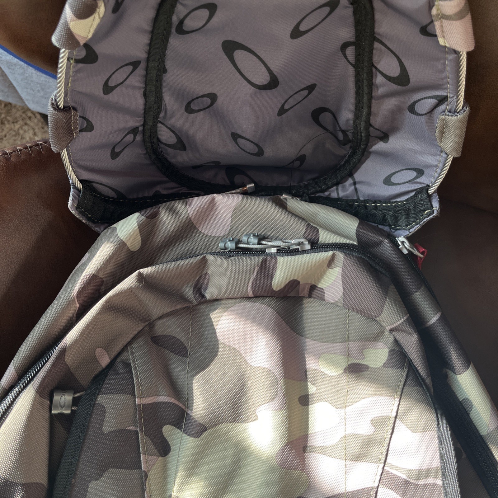 Oakley Bathroom Sink 23L Tactical Backpack In Herb Camouflage EUC