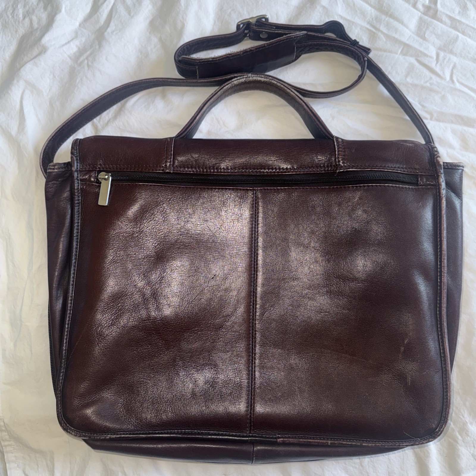 WORN Wilson’s Leather Laptop Bag Messenger Briefcase Adventure Bound Vintage