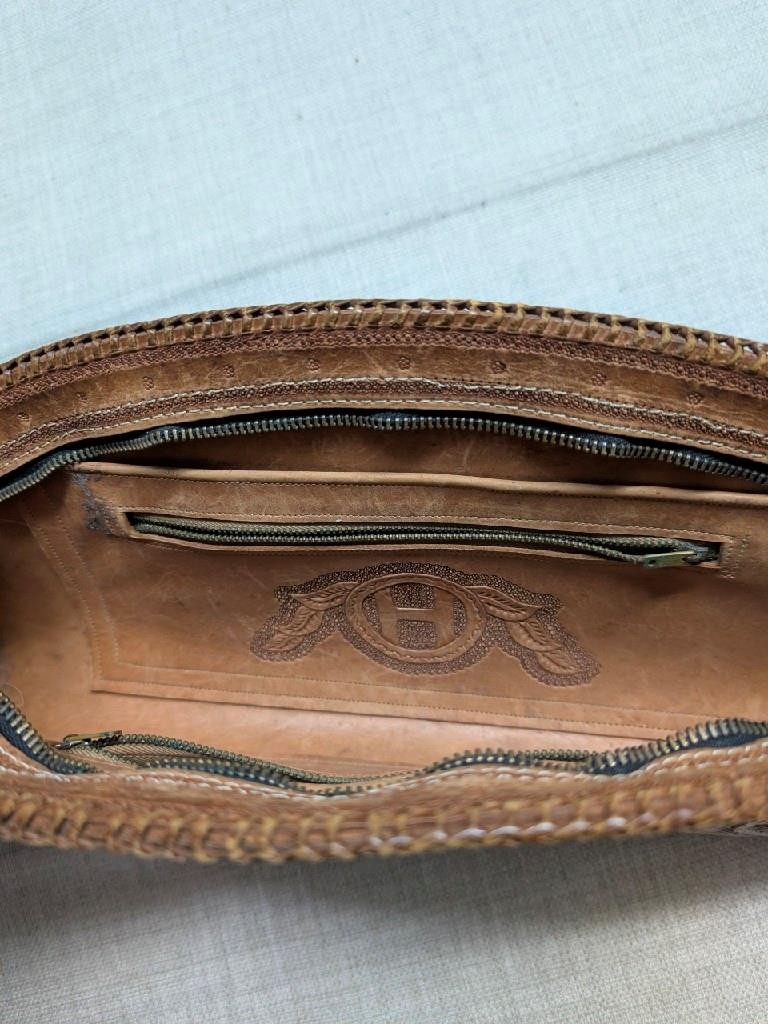 vintage TOOLED saddle bag WESTERN handcrafted leather tote 15″ toiletry clutch