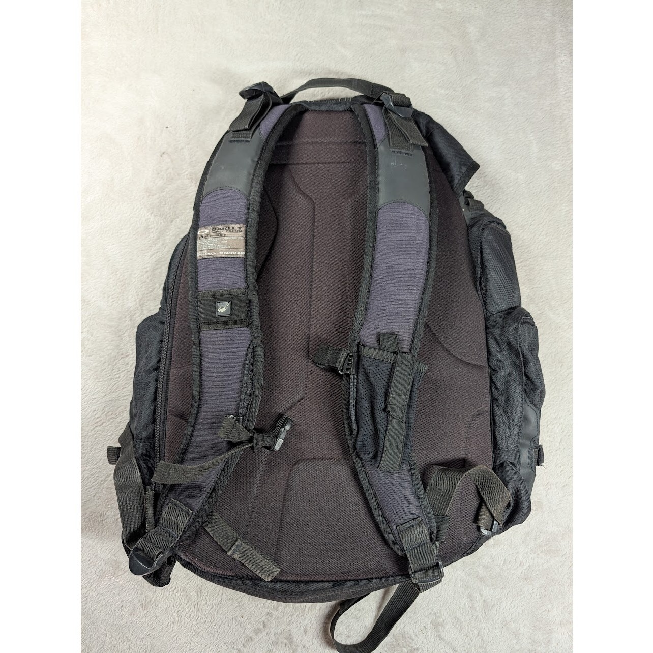 Oakley Tactical Field Gear AP Black Backpack w/ Waterproof Bag *Missing Buckle