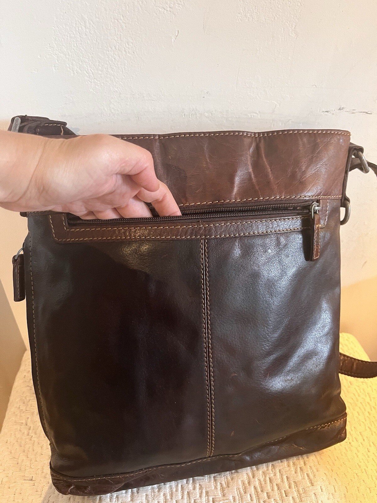 Jack Georges American Brand Buffalo Leather Voyager Crossbody Bag Brown
