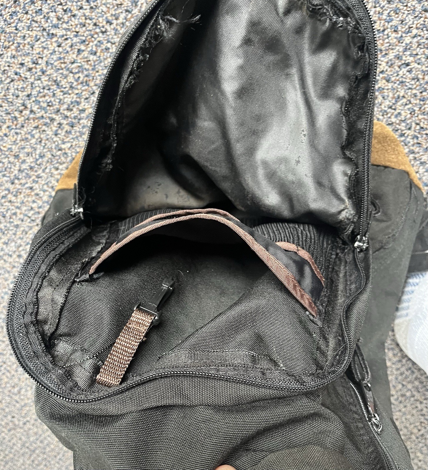 Jansport Backpack Black Suede Leather Bottom Cool Student Style 43-800 Vintage