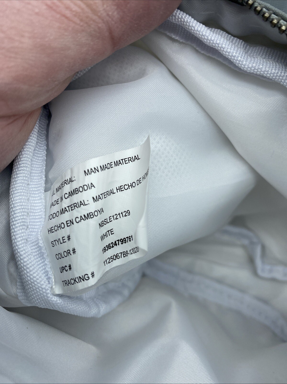 No Boundaries White Gray Oval Fanny Pack Synthetic Travel Hip Waist Zip Pockets