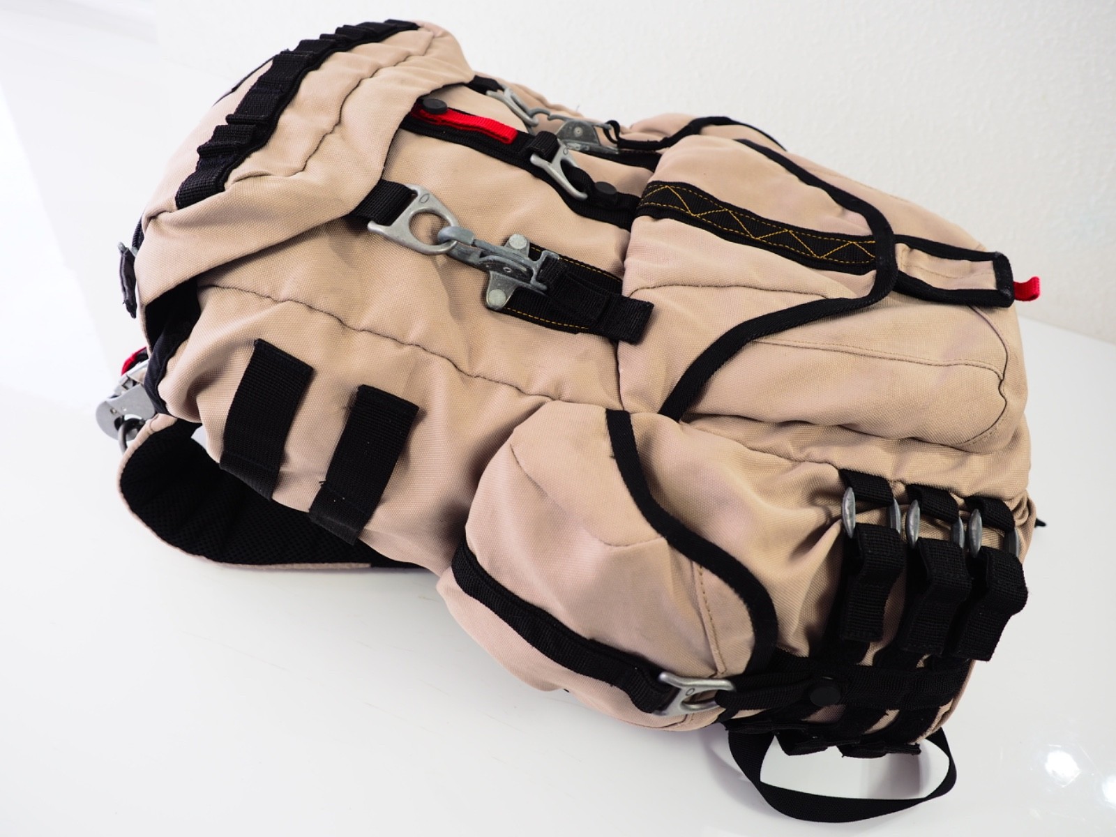 Oakley AP Pack 1.0 Tactical Field Gear Backpack Rucksack Bag Beige Sand