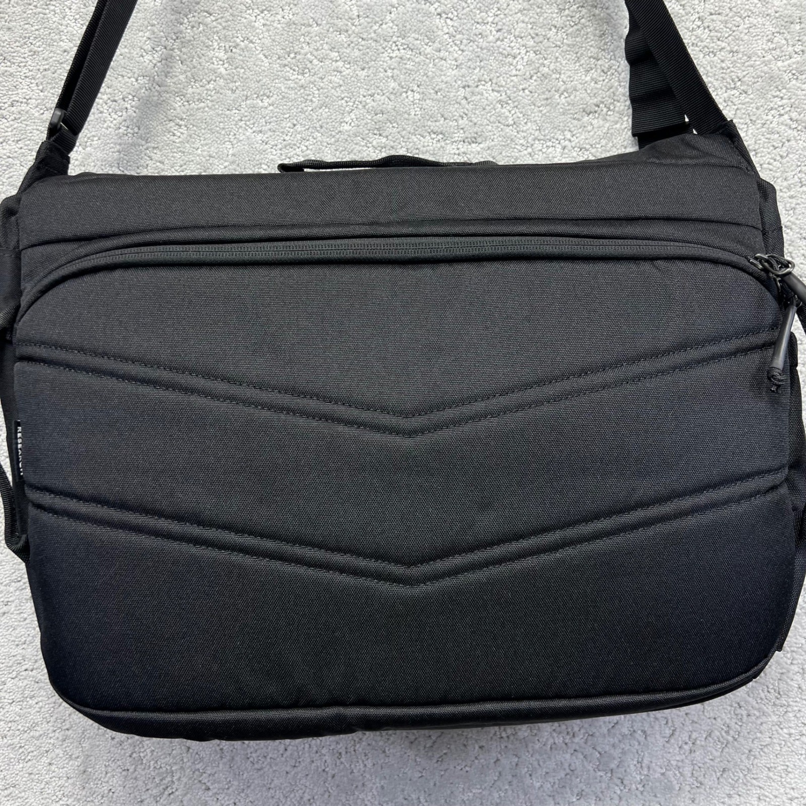 Outdoor Research PRO Deploy Messenger Bag Black Tactical Travel School Laptop