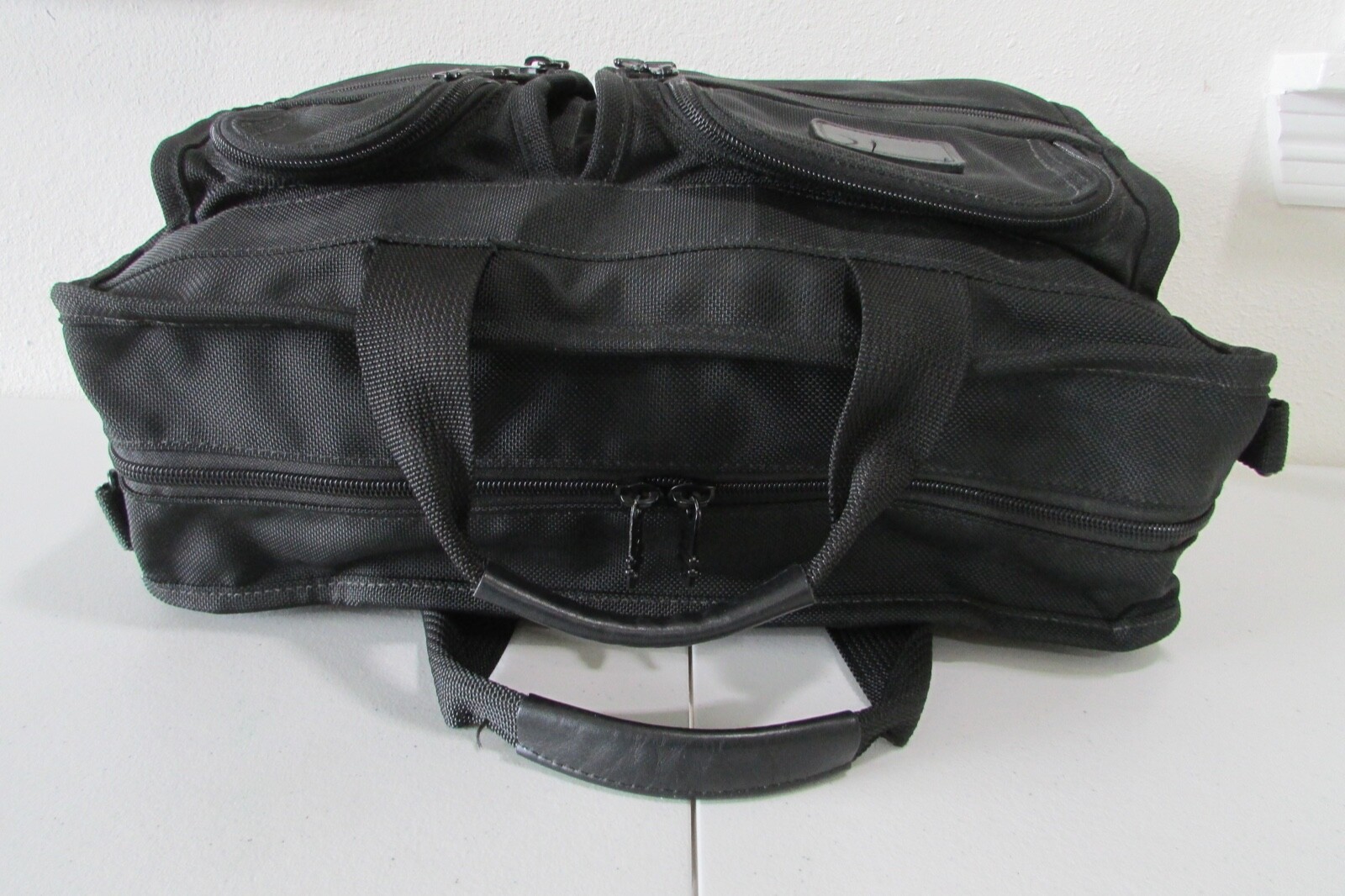 Tumi Black Ballistic Nylon Briefcase Padded 15″ Laptop Messenger Bag wTop Handle