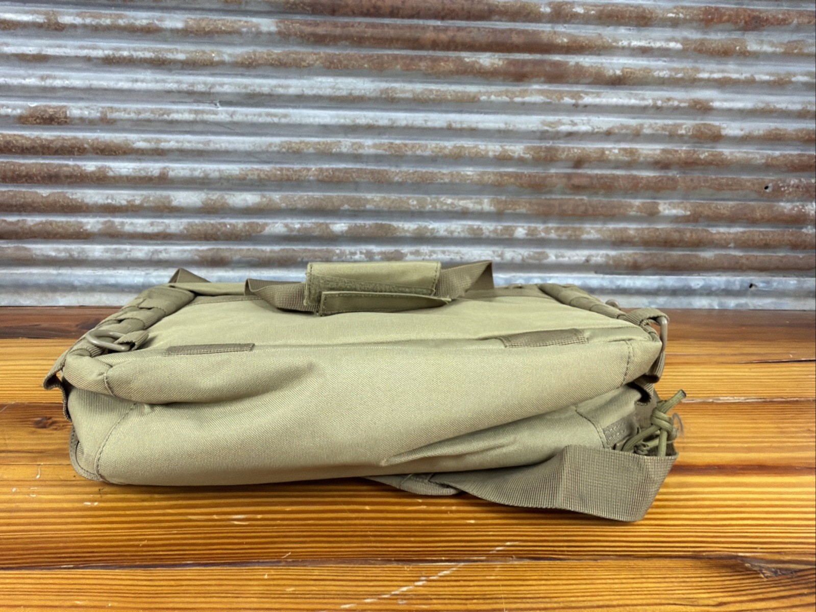 Tactical Bail Out Bag Messenger Green Laptop Patrol Shoulder Bag NWOT