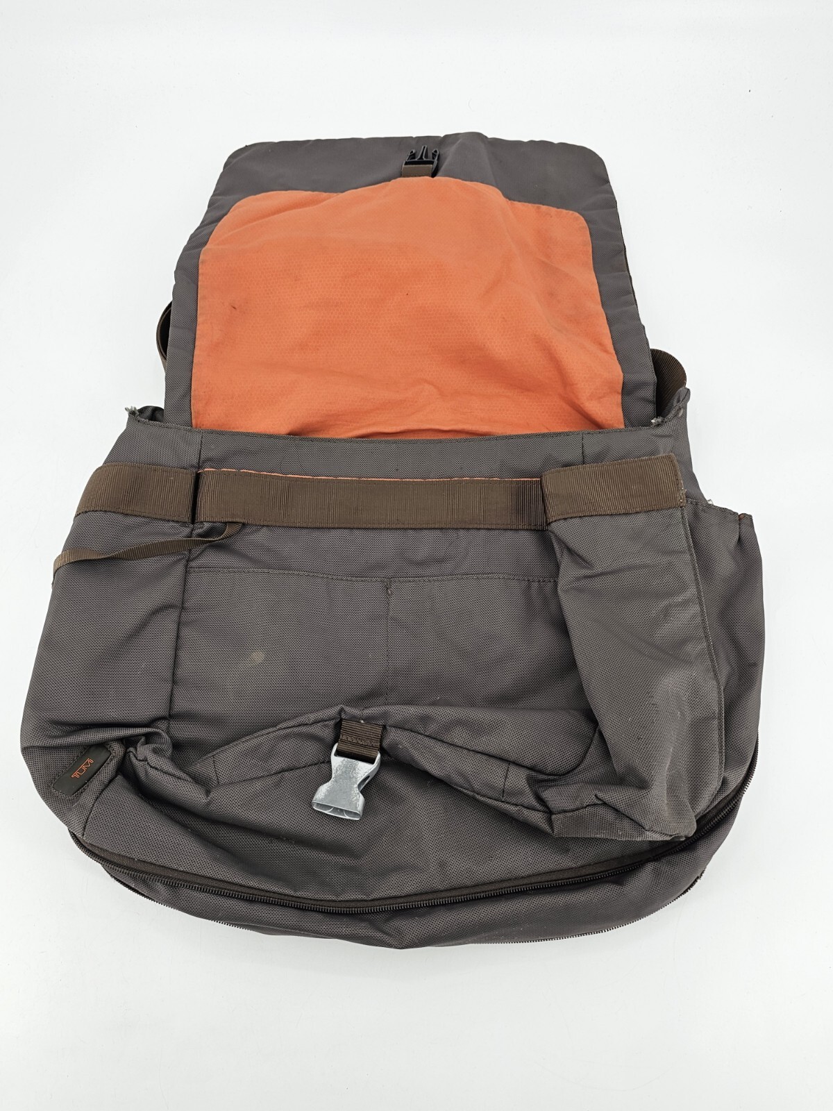 Tumi T-Tech Essential Gear Black Laptop Messenger Bag – Preowned