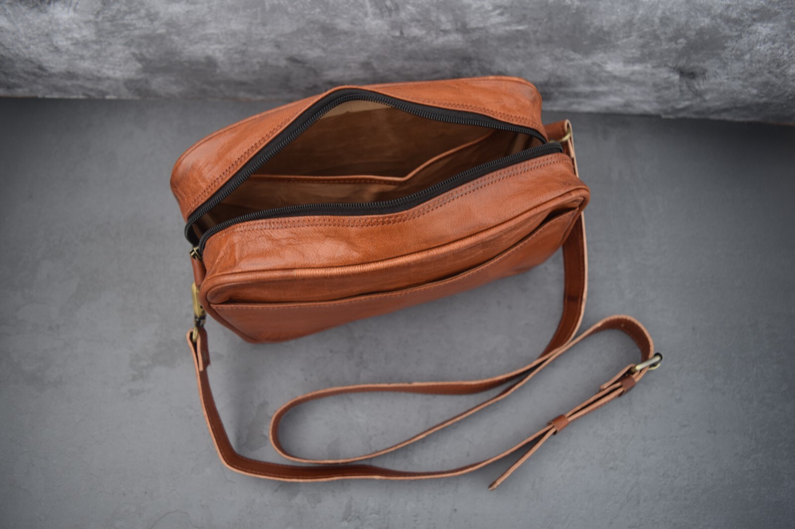 Crossbody Messenger Bag Vintage Leather Purse Handbag Satchel Sling Bags 10 In