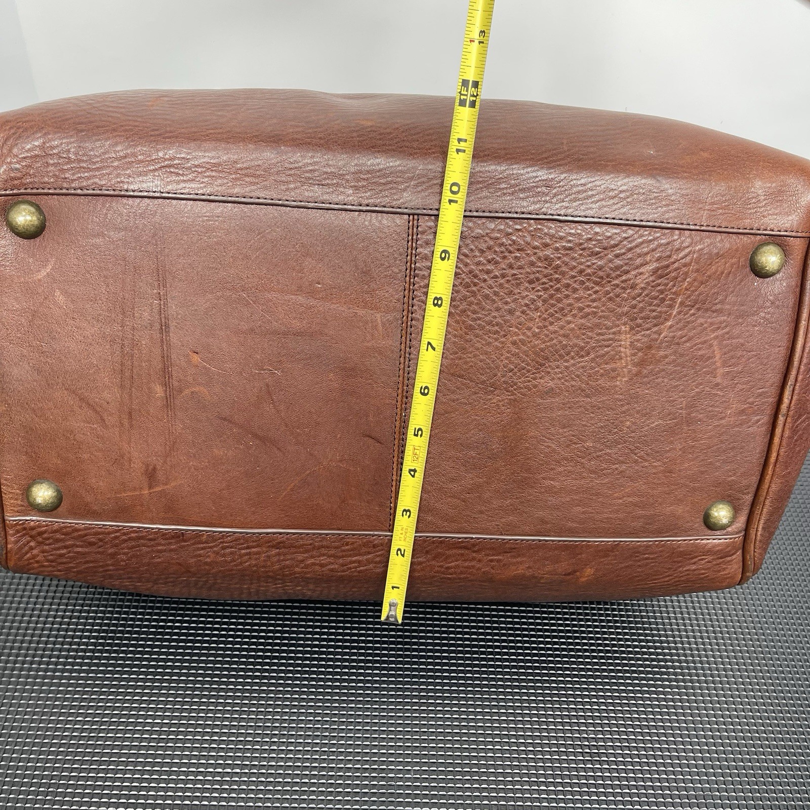 Duluth Trading Co. Lifetime Leather AWOL Bag Doctor Weekender Overnight Duffle