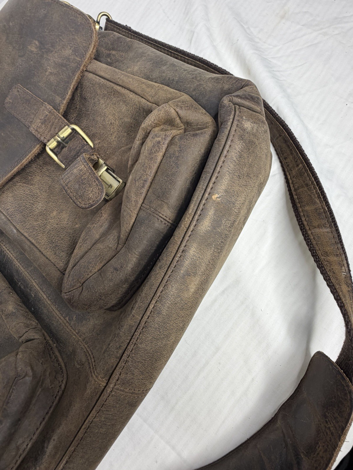 Komalc Full Grain Brown Distressed Leather Messenger Bag Computer Organizer